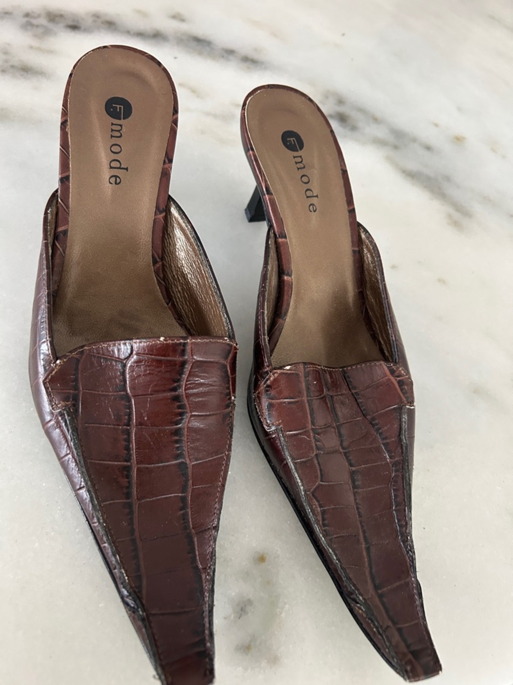 Brown Croc-Embossed Pointed Toe Mule in leather